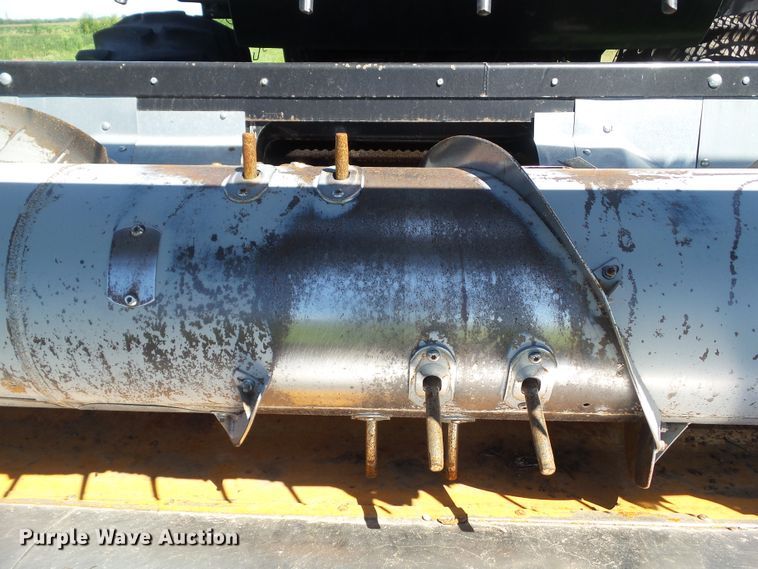 image for item DF0792 1994 Gleaner R52 combine