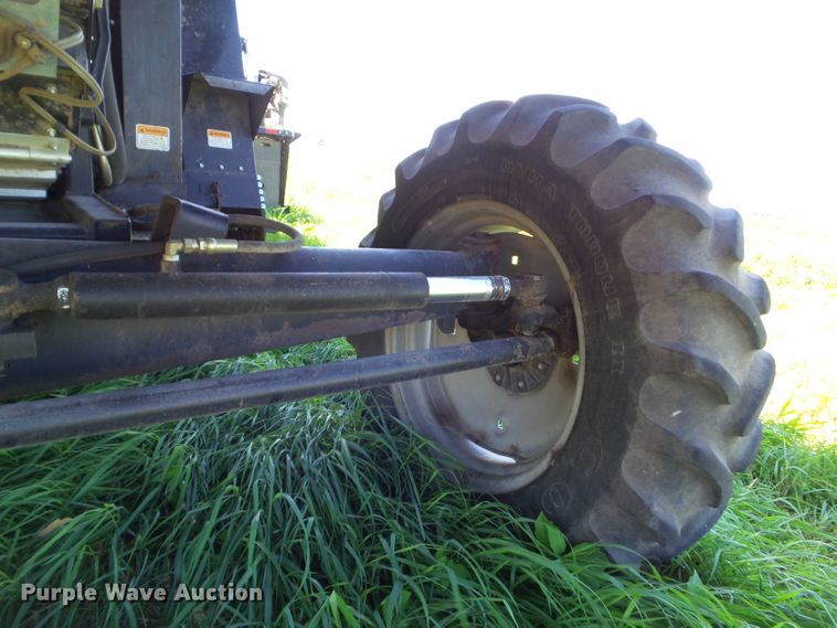 image for item DF0792 1994 Gleaner R52 combine