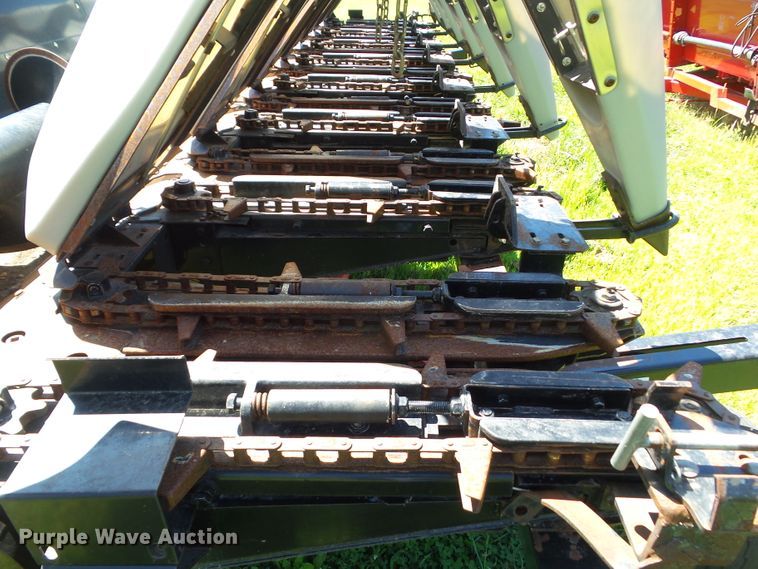 image for item DF0792 1994 Gleaner R52 combine