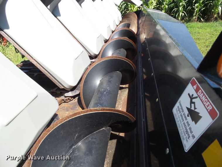 image for item DF0792 1994 Gleaner R52 combine