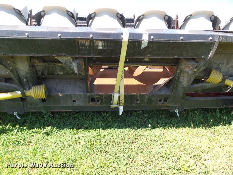 image for item DF0792 1994 Gleaner R52 combine