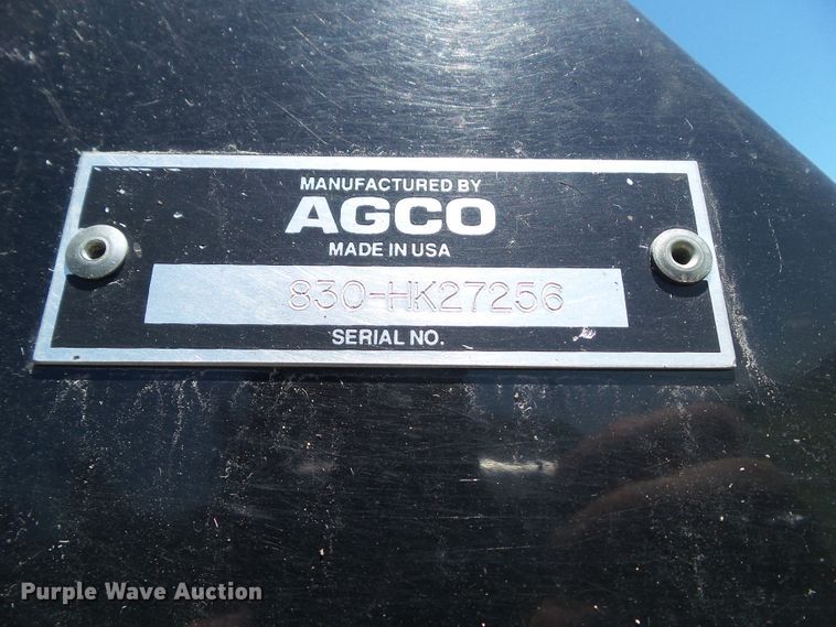 image for item DF0792 1994 Gleaner R52 combine