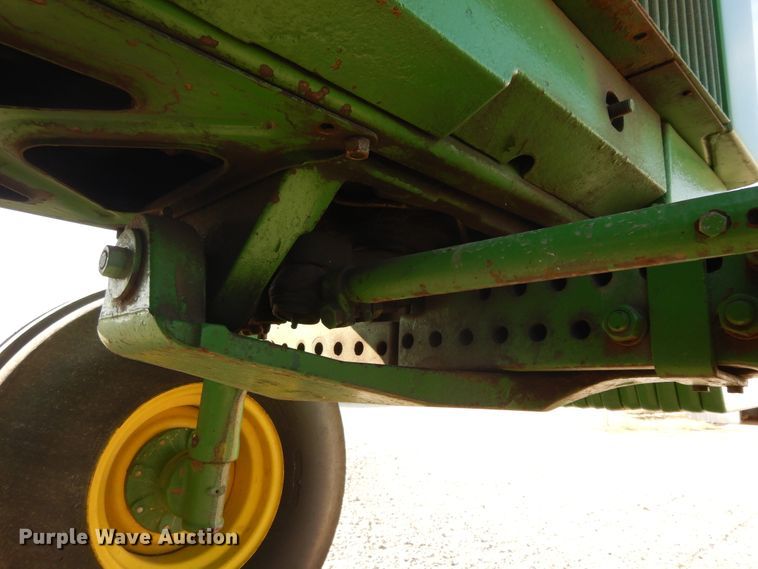 image for item DF6601 1981 John Deere 4840 tractor