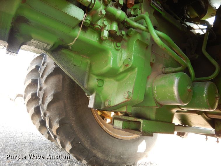 image for item DF6601 1981 John Deere 4840 tractor