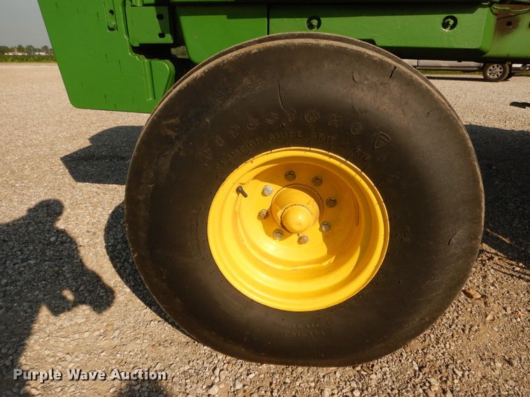 image for item DF6601 1981 John Deere 4840 tractor