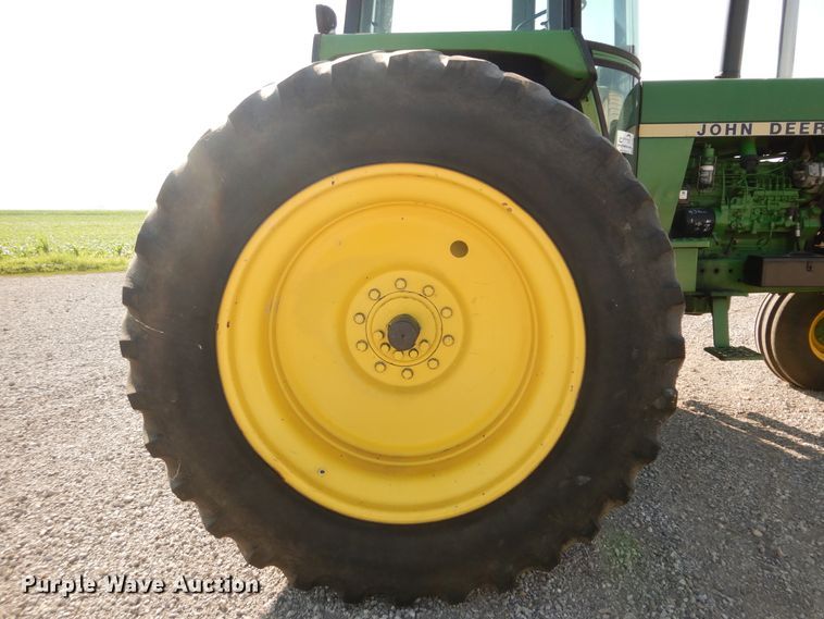 image for item DF6601 1981 John Deere 4840 tractor