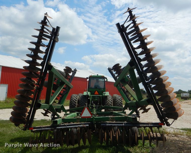 image for item DH6052 John Deere 630 double off-set disk