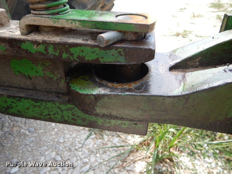 image for item DH6052 John Deere 630 double off-set disk