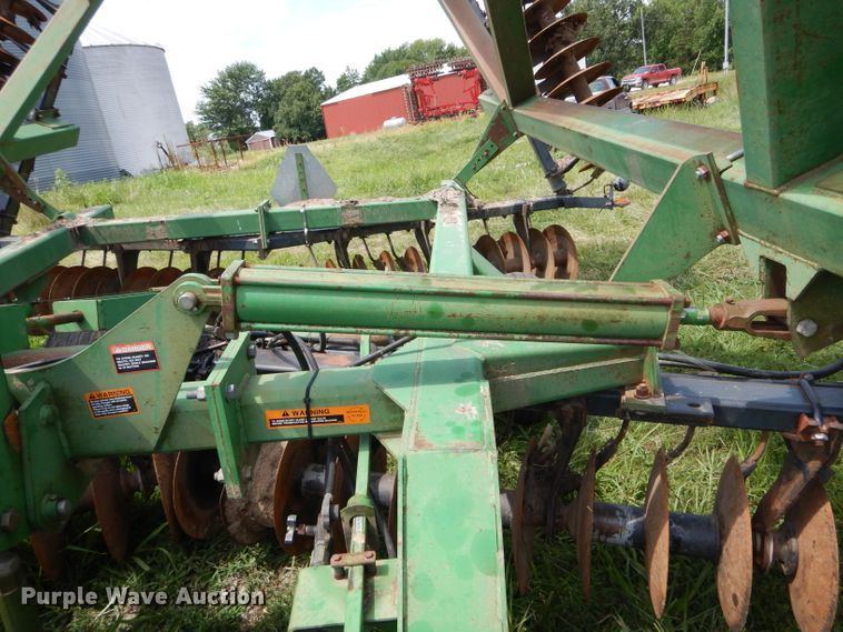 image for item DH6052 John Deere 630 double off-set disk