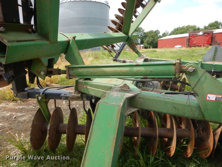 image for item DH6052 John Deere 630 double off-set disk