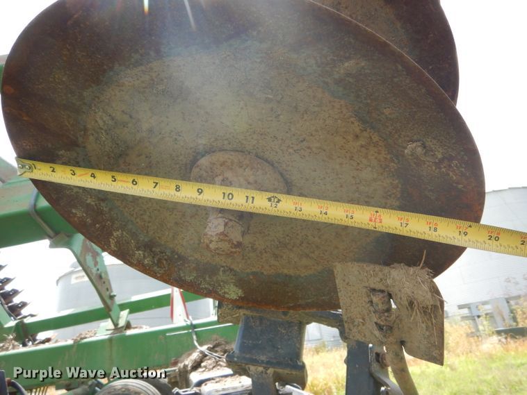 image for item DH6052 John Deere 630 double off-set disk