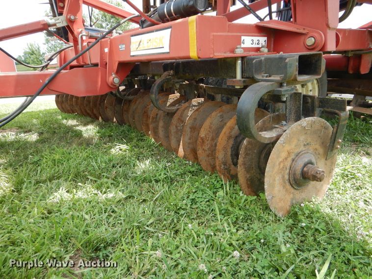 image for item DH6053 McFarlane RD-4044-RB vertical tillage