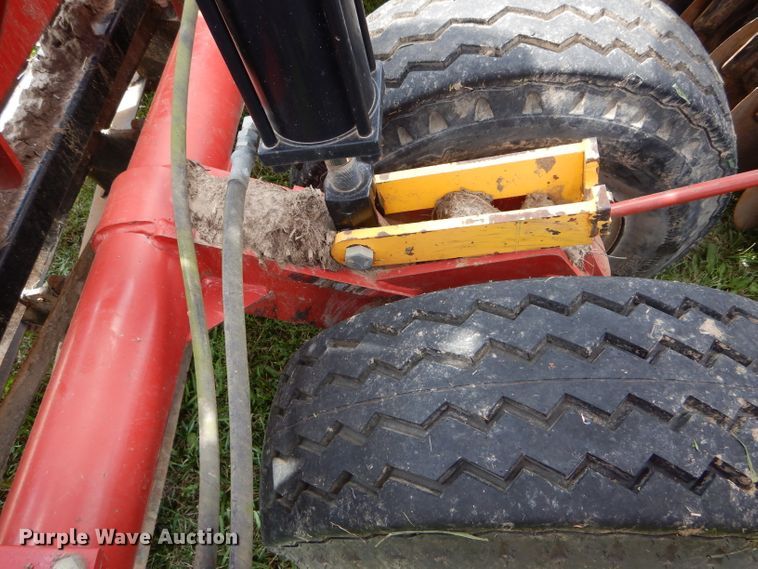 image for item DH6053 McFarlane RD-4044-RB vertical tillage