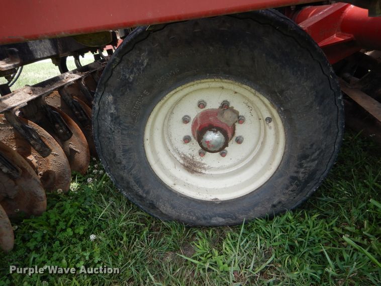 image for item DH6053 McFarlane RD-4044-RB vertical tillage