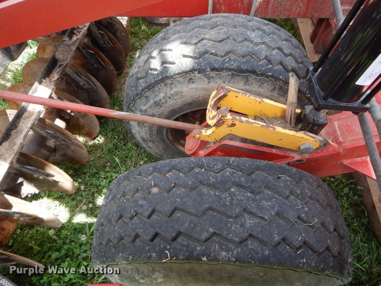 image for item DH6053 McFarlane RD-4044-RB vertical tillage