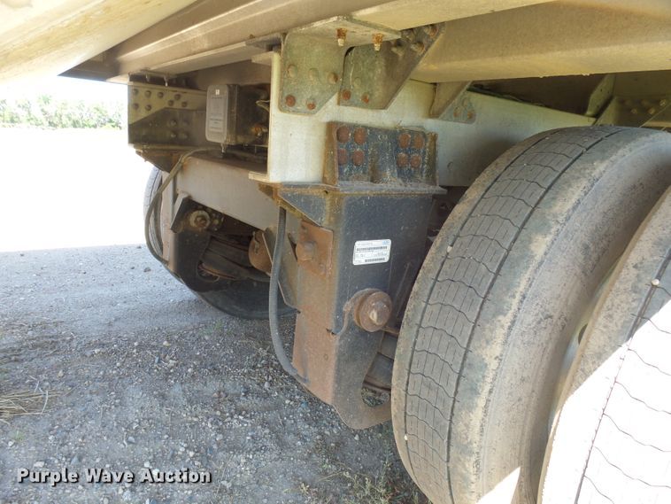 image for item EF9532 2015 Timpte Super Hopper double hopper bottom grain trailer