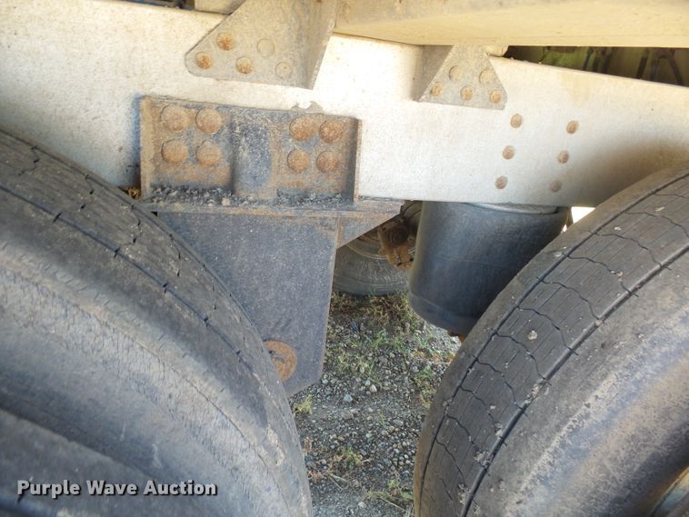 image for item EF9532 2015 Timpte Super Hopper double hopper bottom grain trailer