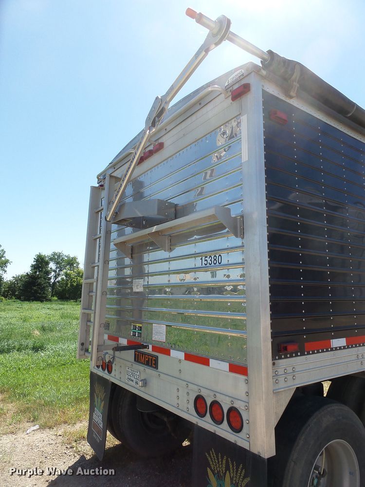 image for item EF9532 2015 Timpte Super Hopper double hopper bottom grain trailer