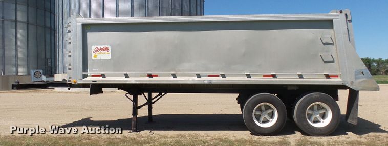 image for item EF9536 1974 Axle end dump trailer