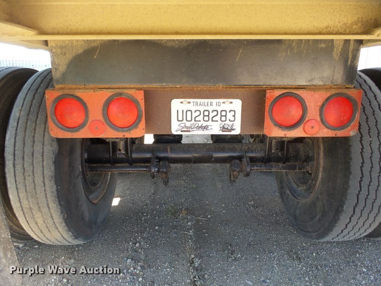 image for item EF9536 1974 Axle end dump trailer