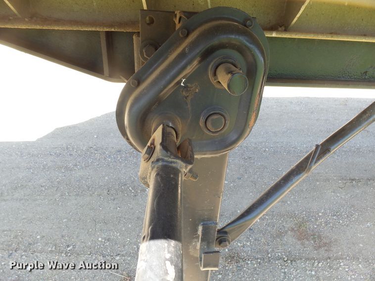 image for item EF9536 1974 Axle end dump trailer