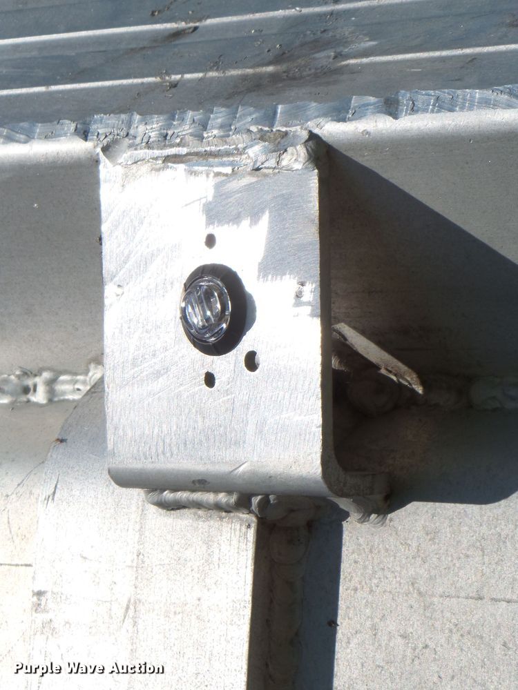 image for item EF9536 1974 Axle end dump trailer