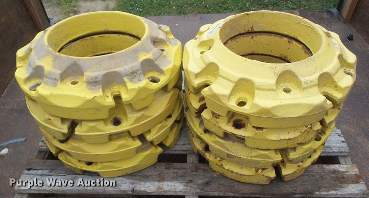 image for item EM9799 (8) John Deere rear wheel weights