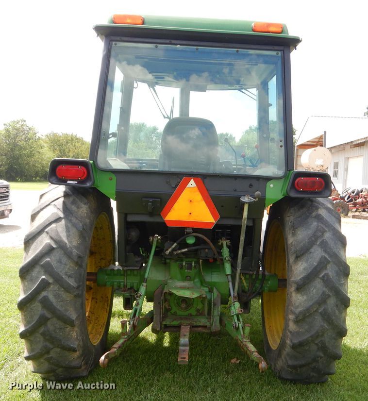 image for item FC9836 1983 John Deere 2550 tractor