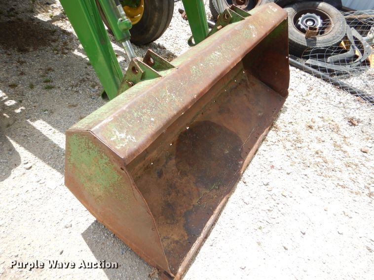 image for item FC9836 1983 John Deere 2550 tractor