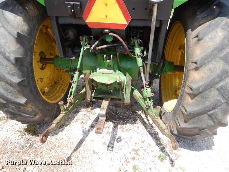 image for item FC9836 1983 John Deere 2550 tractor