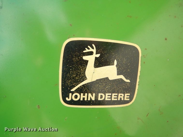 image for item FC9836 1983 John Deere 2550 tractor