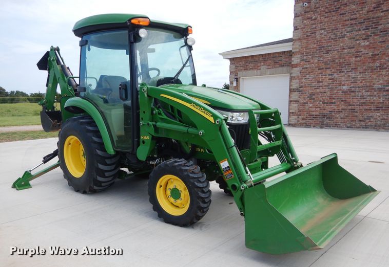 image for item FI9986 John Deere 3039R tractor