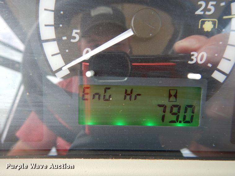 image for item FI9986 John Deere 3039R tractor