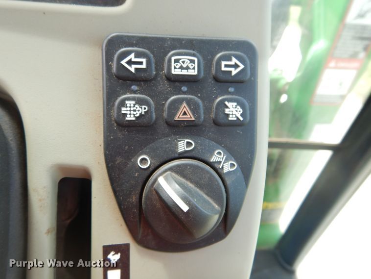 image for item FI9986 John Deere 3039R tractor