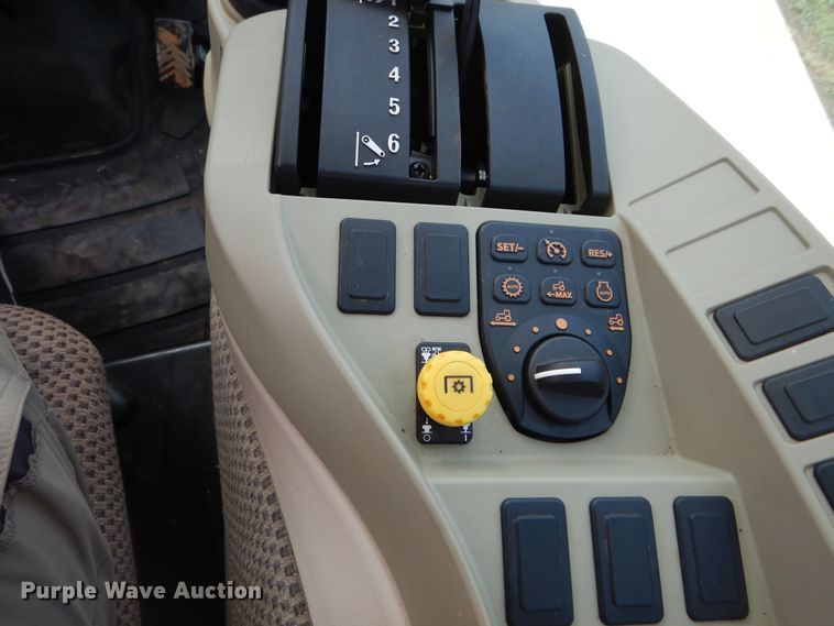 image for item FI9986 John Deere 3039R tractor