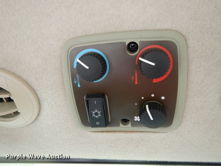 image for item FI9986 John Deere 3039R tractor