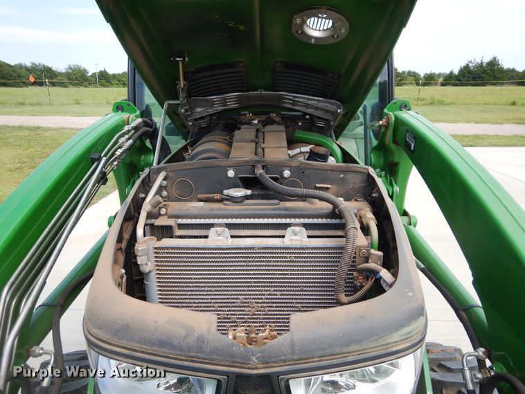 image for item FI9986 John Deere 3039R tractor