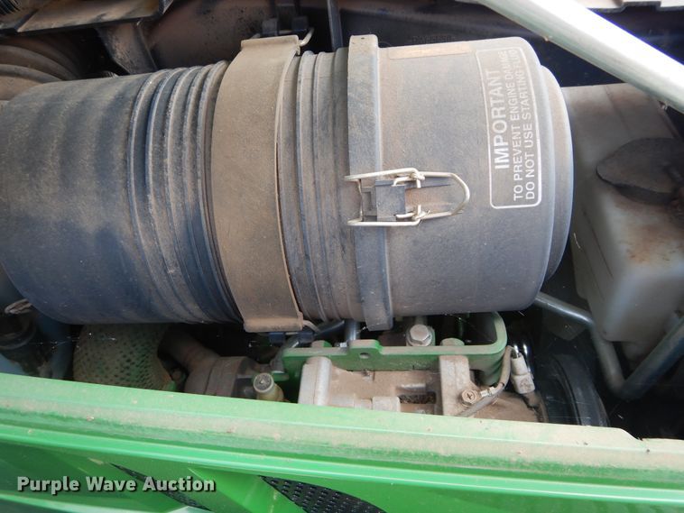 image for item FI9986 John Deere 3039R tractor