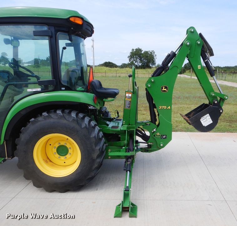 image for item FI9986 John Deere 3039R tractor