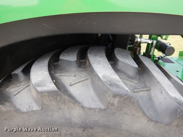 image for item FI9986 John Deere 3039R tractor