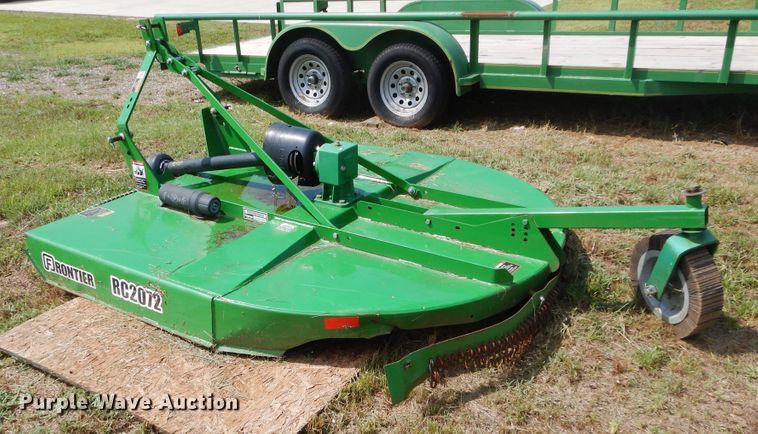 image for item FI9986 John Deere 3039R tractor