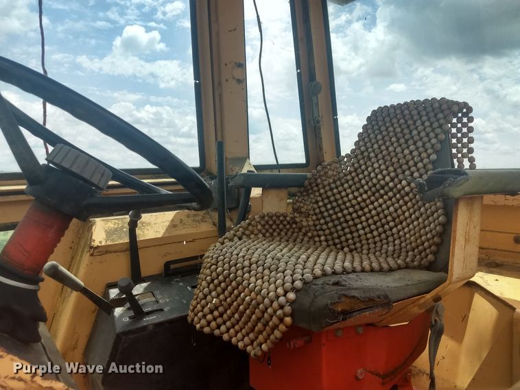 image for item FI9997 Case 1170 Agri-King tractor