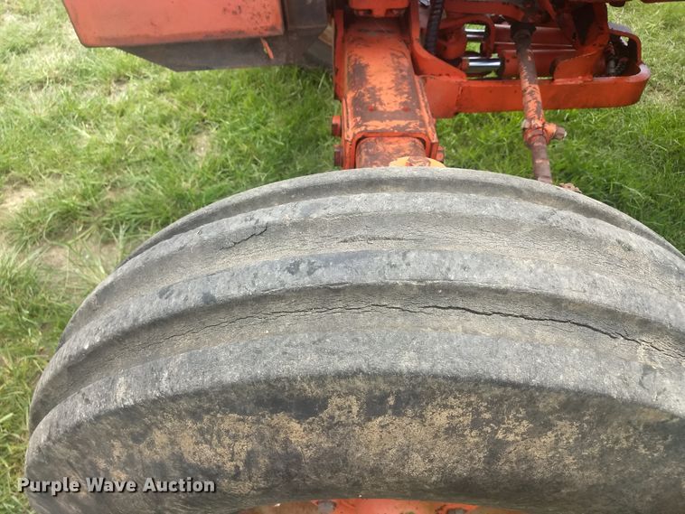 image for item FI9997 Case 1170 Agri-King tractor