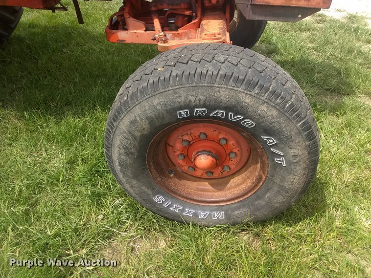 image for item FI9997 Case 1170 Agri-King tractor