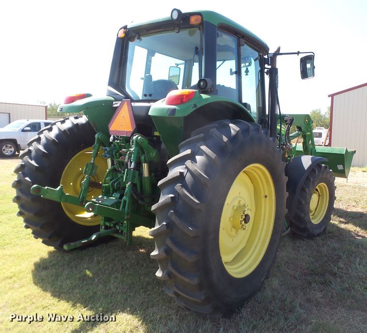 image for item FL9329 2010 John Deere 7230 MFWD tractor