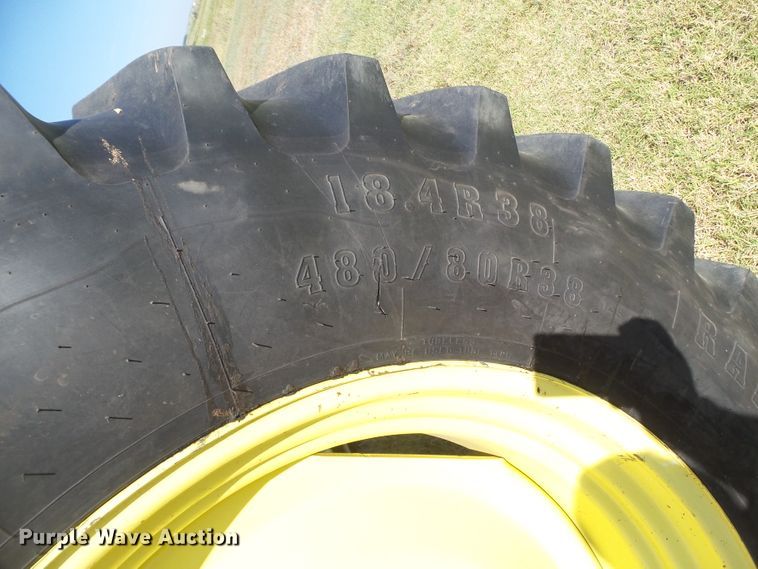 image for item FL9329 2010 John Deere 7230 MFWD tractor