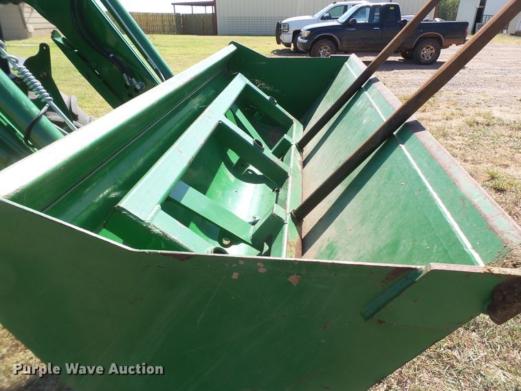 image for item FL9329 2010 John Deere 7230 MFWD tractor