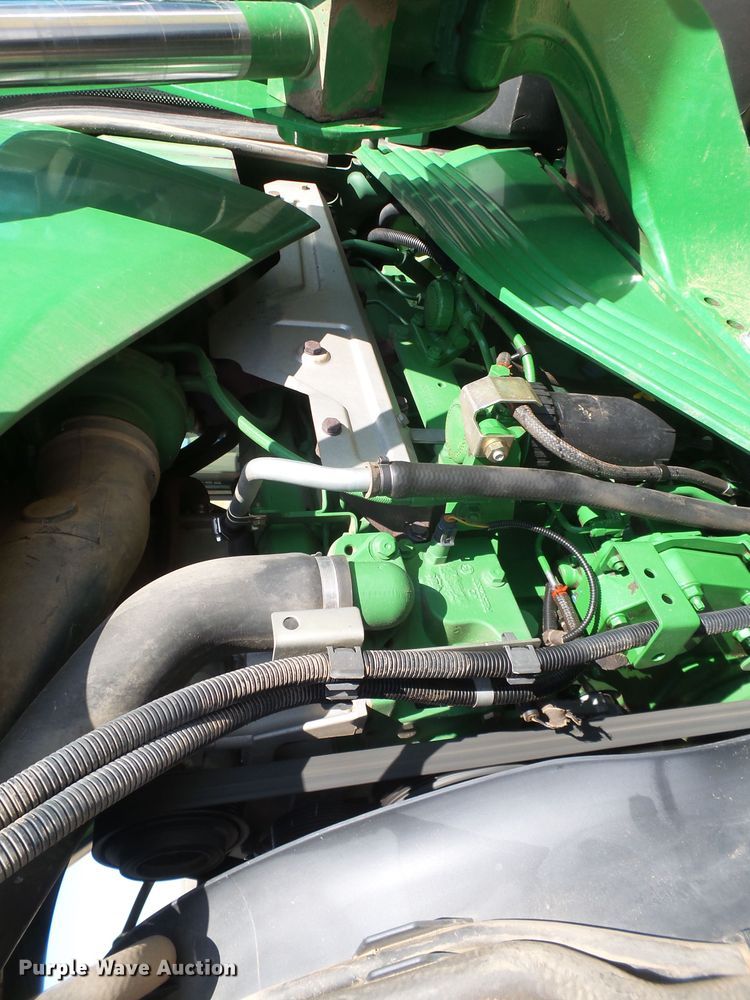 image for item FL9329 2010 John Deere 7230 MFWD tractor