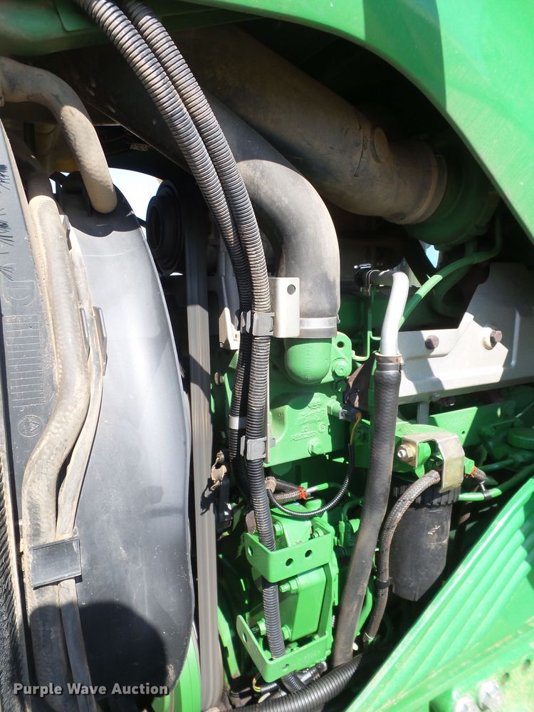 image for item FL9329 2010 John Deere 7230 MFWD tractor