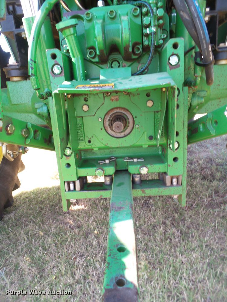 image for item FL9329 2010 John Deere 7230 MFWD tractor